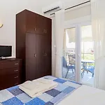 Vanessy * Nikiti (Sithonia)