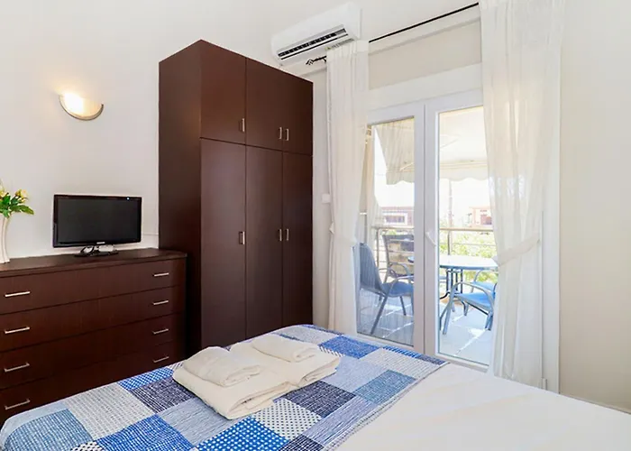 Vanessy * Nikiti (Sithonia)